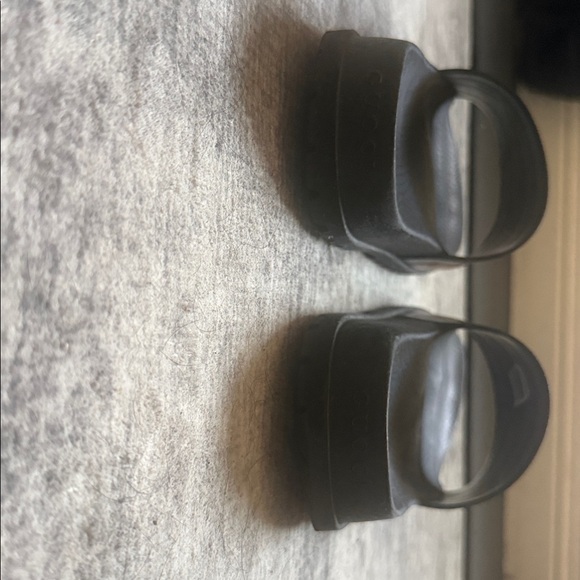 Gucci Slides - Picture 4 of 5